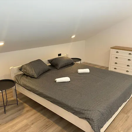 Josipa Apartamento *